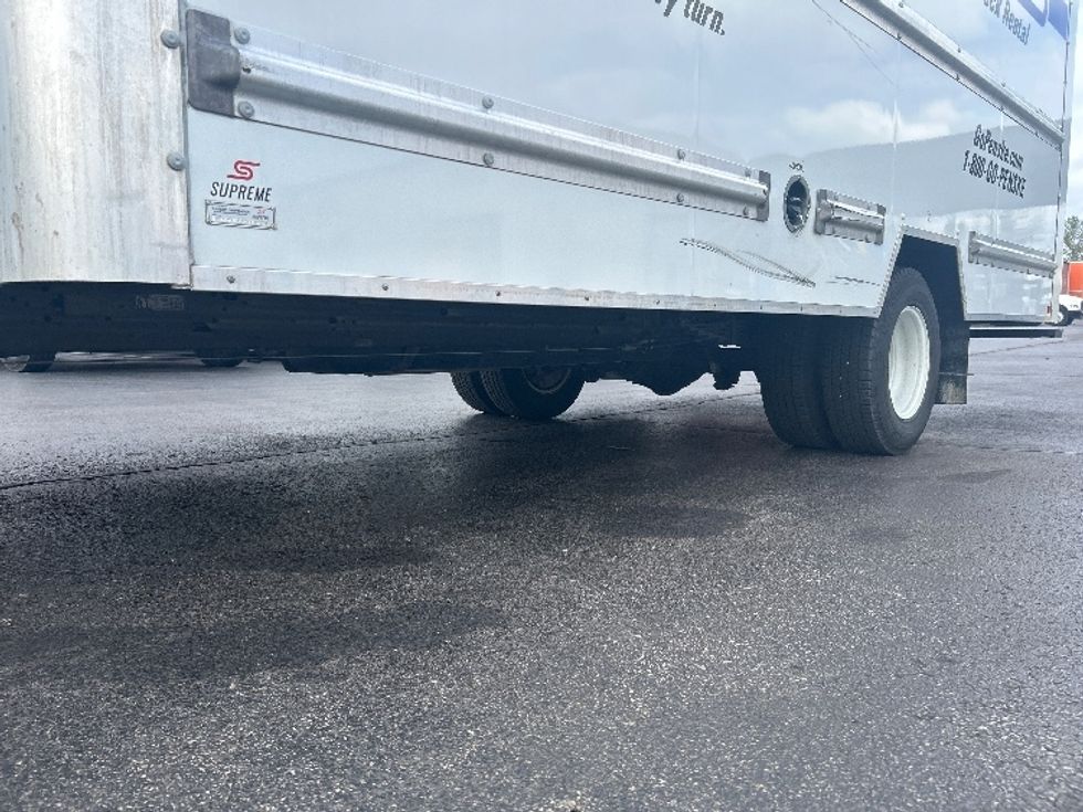 Light Duty Box Truck-Light and Medium Duty Trucks-GMC-2022-Savana G33903-Louisville-KY-98,231\n\t\tmiles-$ 31,000 - Image 5