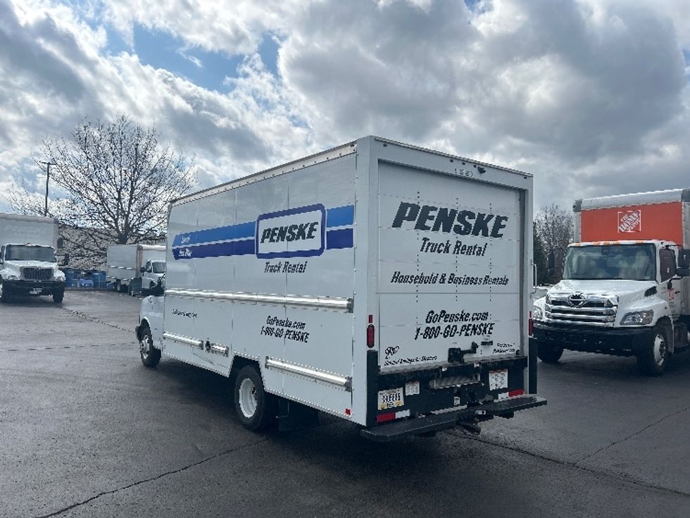 Light Duty Box Truck-Light and Medium Duty Trucks-GMC-2022-Savana G33903-Louisville-KY-98,231\n\t\tmiles-$ 31,000 - Image 6