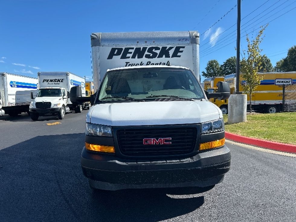Light Duty Box Truck-Light and Medium Duty Trucks-GMC-2022-Savana G33903-Lowell-AR-109,257\n\t\tmiles-$ 30,000 - Image 2