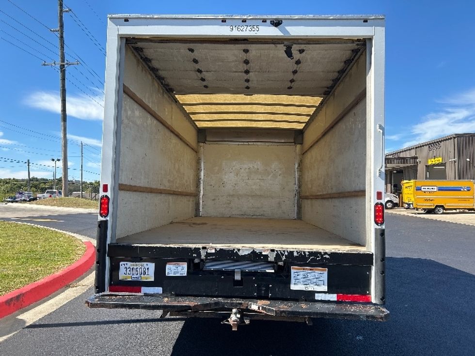 Light Duty Box Truck-Light and Medium Duty Trucks-GMC-2022-Savana G33903-Lowell-AR-109,257\n\t\tmiles-$ 30,000 - Image 7