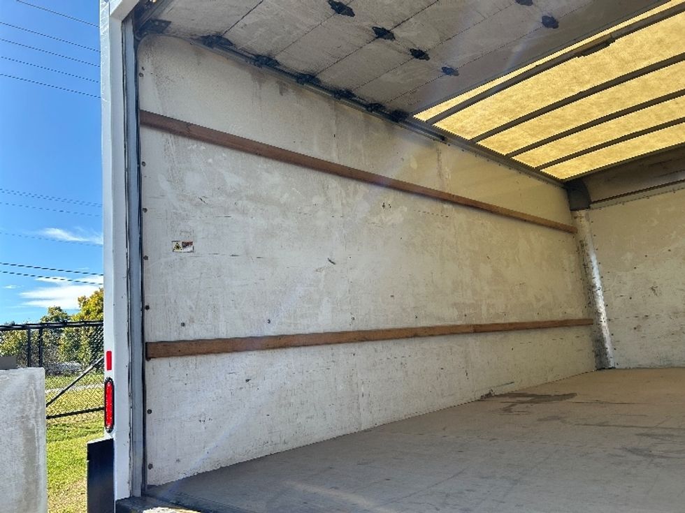 Light Duty Box Truck-Light and Medium Duty Trucks-GMC-2022-Savana G33903-Lowell-AR-109,257\n\t\tmiles-$ 30,000 - Image 9