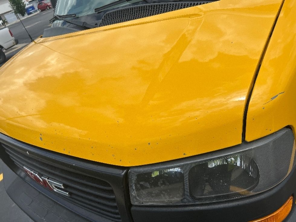 Light Duty Box Truck-Light and Medium Duty Trucks-GMC-2022-Savana G33903-Lowell-AR-137,219\n\t\tmiles-$ 22,750 - Image 26