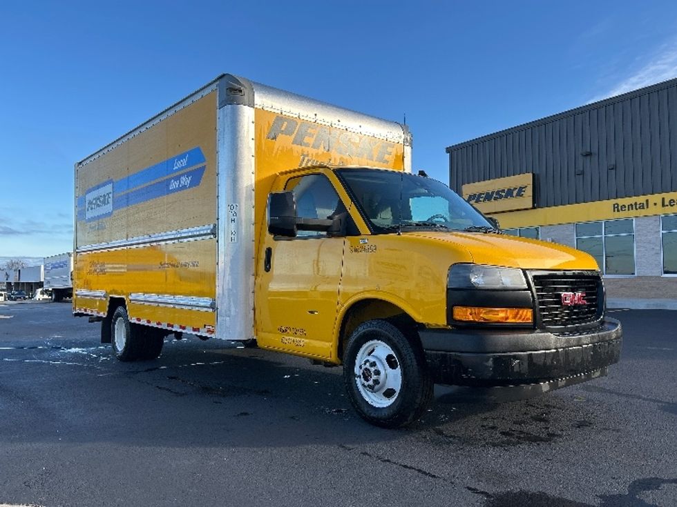 Light Duty Box Truck-Light and Medium Duty Trucks-GMC-2022-Savana G33903-Lowell-AR-88,321\n\t\tmiles-$ 29,500 - Image 1