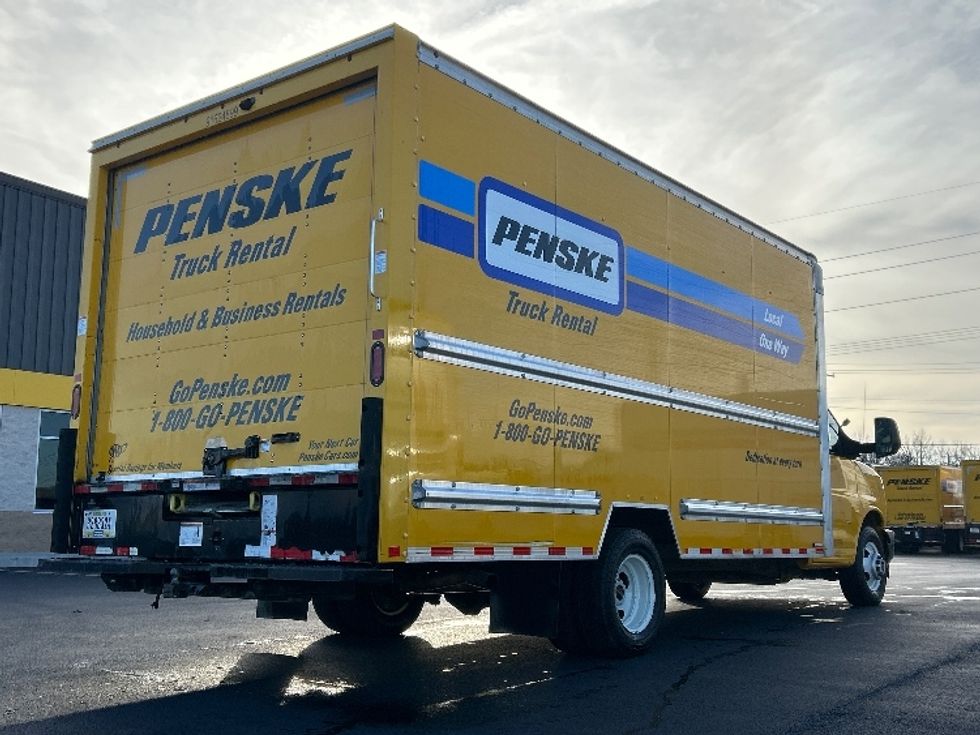 Light Duty Box Truck-Light and Medium Duty Trucks-GMC-2022-Savana G33903-Lowell-AR-88,321\n\t\tmiles-$ 29,500 - Image 11