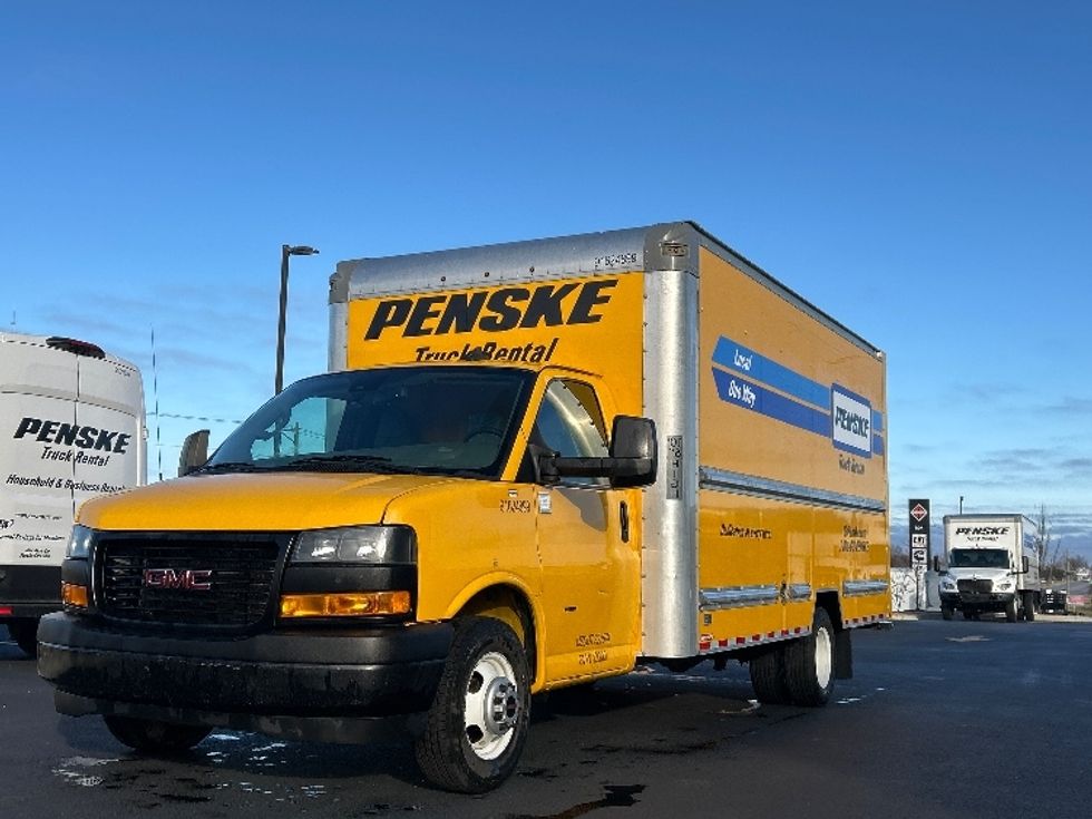 Light Duty Box Truck-Light and Medium Duty Trucks-GMC-2022-Savana G33903-Lowell-AR-88,321\n\t\tmiles-$ 29,500 - Image 3