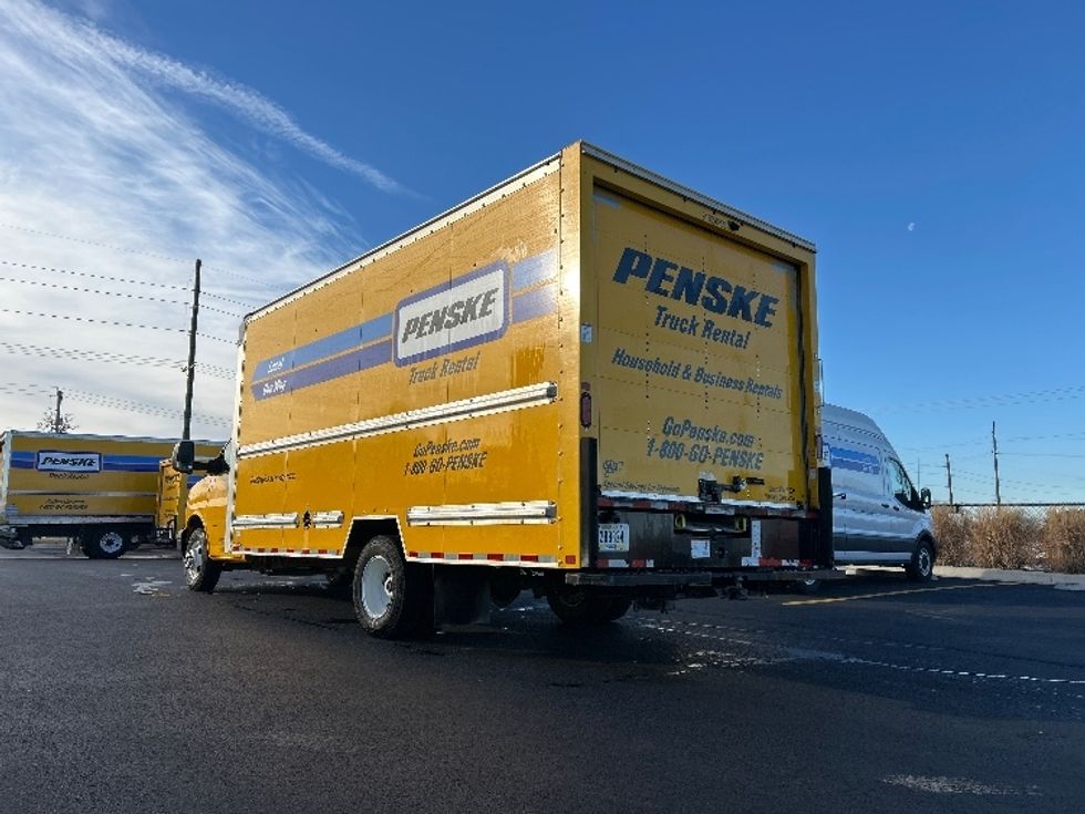 Light Duty Box Truck-Light and Medium Duty Trucks-GMC-2022-Savana G33903-Lowell-AR-88,321\n\t\tmiles-$ 29,500 - Image 6