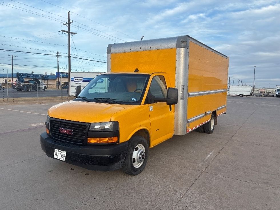 Light Duty Box Truck-Light and Medium Duty Trucks-GMC-2022-Savana G33903-Lubbock-TX-113,302\n\t\tmiles-$ 26,250 - Image 3