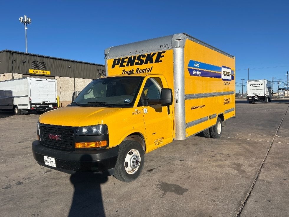 Light Duty Box Truck-Light and Medium Duty Trucks-GMC-2022-Savana G33903-Lubbock-TX-141,232\n\t\tmiles-$ 21,500 - Image 3