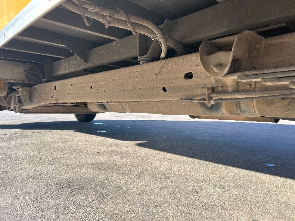 Light Duty Box Truck-Light and Medium Duty Trucks-GMC-2022-Savana G33903-Lubbock-TX-141,232\n\t\tmiles-$ 21,500 - Image 5