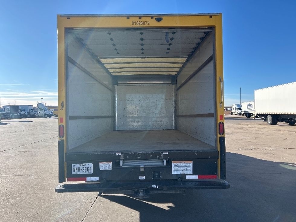 Light Duty Box Truck-Light and Medium Duty Trucks-GMC-2022-Savana G33903-Lubbock-TX-141,232\n\t\tmiles-$ 21,500 - Image 8