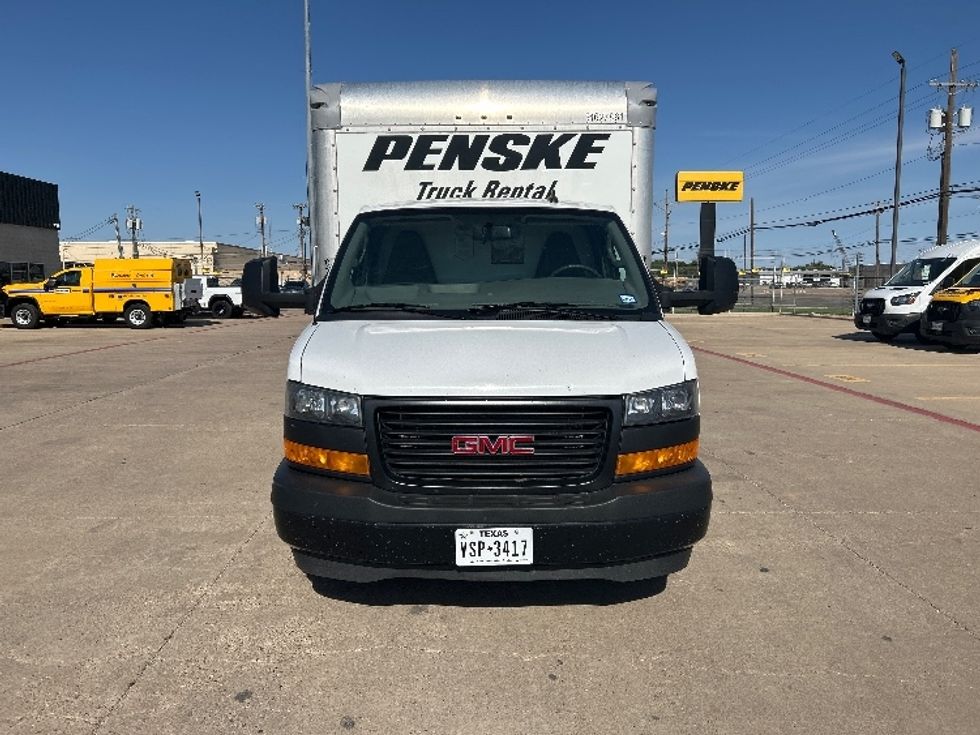 Light Duty Box Truck-Light and Medium Duty Trucks-GMC-2022-Savana G33903-Lubbock-TX-84,594\n\t\tmiles-$ 36,250 - Image 2