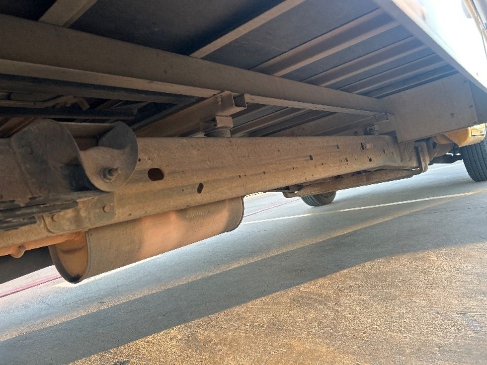 Light Duty Box Truck-Light and Medium Duty Trucks-GMC-2022-Savana G33903-Lubbock-TX-89,409\n\t\tmiles-$ 29,500 - Image 14