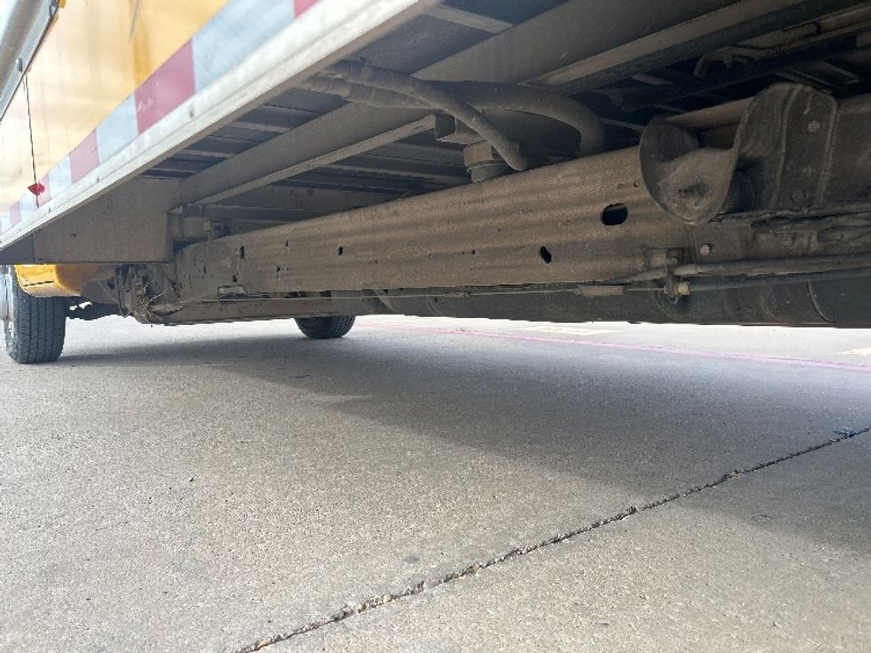 Light Duty Box Truck-Light and Medium Duty Trucks-GMC-2022-Savana G33903-Lubbock-TX-91,667\n\t\tmiles-$ 29,250 - Image 5