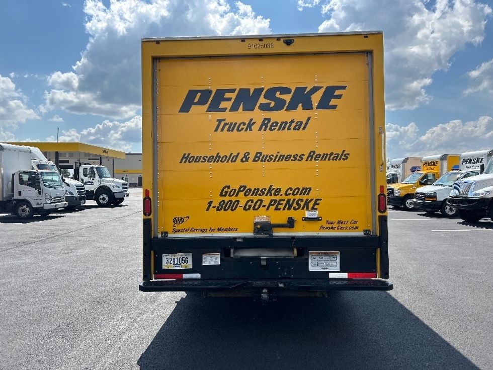 Light Duty Box Truck-Light and Medium Duty Trucks-GMC-2022-Savana G33903-Madison-AL-118,100\n\t\tmiles-$ 25,750 - Image 7