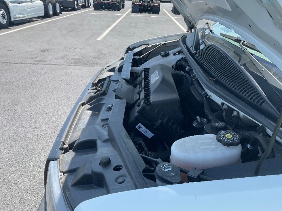 Light Duty Box Truck-Light and Medium Duty Trucks-GMC-2022-Savana G33903-Madison-AL-33,503\n\t\tmiles-$ 44,250 - Image 24