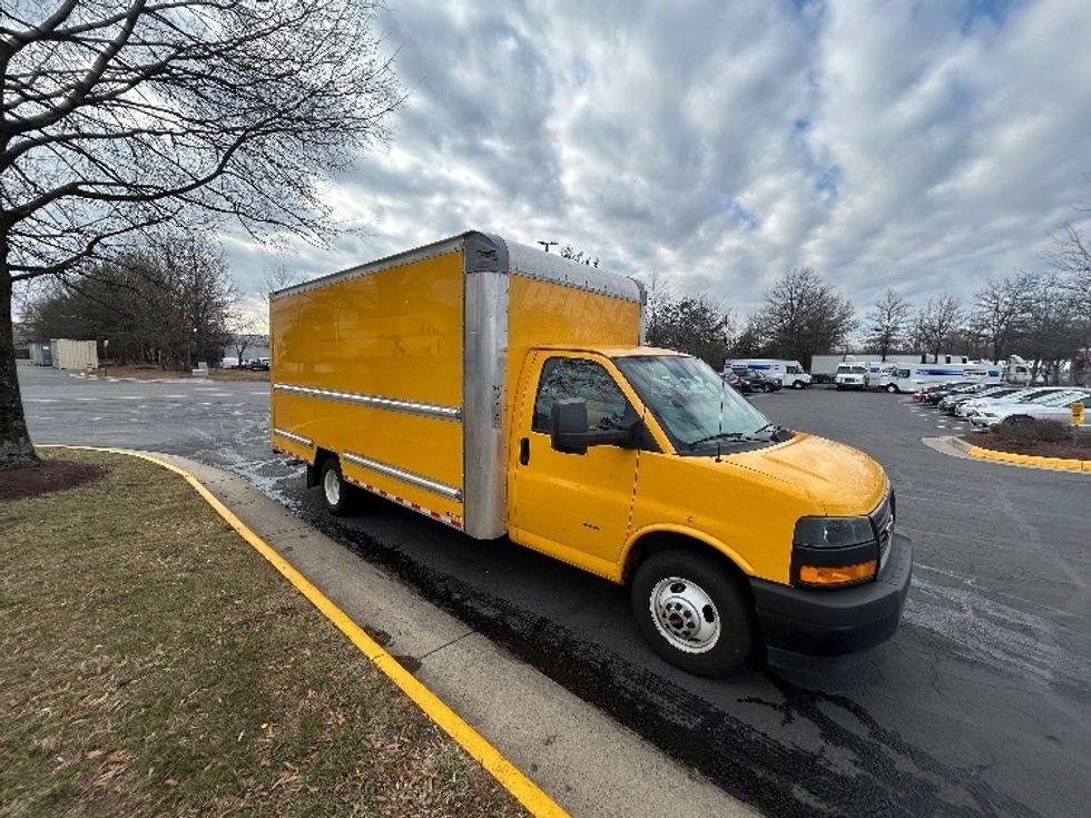 Light Duty Box Truck-Light and Medium Duty Trucks-GMC-2022-Savana G33903-Manassas-VA-86,062\n\t\tmiles-$ 29,000 - Image 1