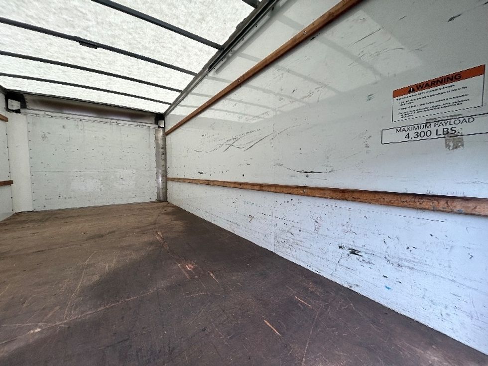 Light Duty Box Truck-Light and Medium Duty Trucks-GMC-2022-Savana G33903-Manassas-VA-86,062\n\t\tmiles-$ 29,000 - Image 10