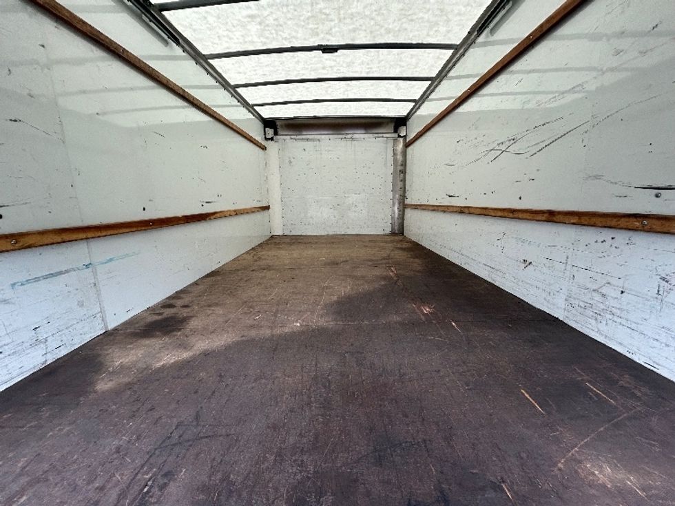 Light Duty Box Truck-Light and Medium Duty Trucks-GMC-2022-Savana G33903-Manassas-VA-86,062\n\t\tmiles-$ 29,000 - Image 7