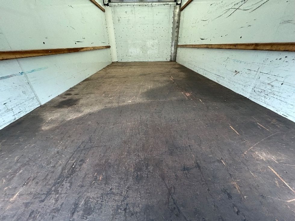 Light Duty Box Truck-Light and Medium Duty Trucks-GMC-2022-Savana G33903-Manassas-VA-86,062\n\t\tmiles-$ 29,000 - Image 8