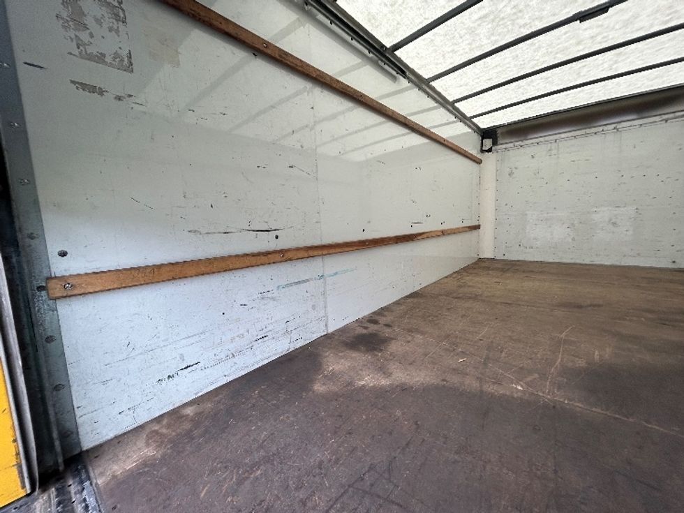 Light Duty Box Truck-Light and Medium Duty Trucks-GMC-2022-Savana G33903-Manassas-VA-86,062\n\t\tmiles-$ 29,000 - Image 9