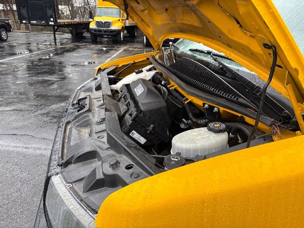 Light Duty Box Truck-Light and Medium Duty Trucks-GMC-2022-Savana G33903-Mebane-NC-131,832\n\t\tmiles-$ 24,500 - Image 24