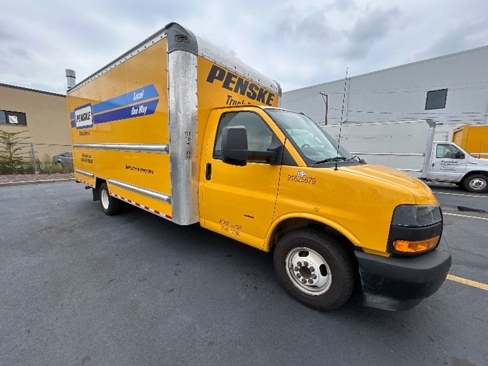 Light Duty Box Truck-Light and Medium Duty Trucks-GMC-2022-Savana G33903-Medford-MA-129,951\n\t\tmiles-$ 23,000 - Image 1