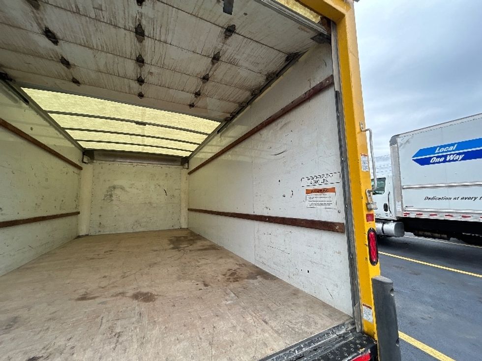 Light Duty Box Truck-Light and Medium Duty Trucks-GMC-2022-Savana G33903-Medford-MA-129,951\n\t\tmiles-$ 23,000 - Image 11