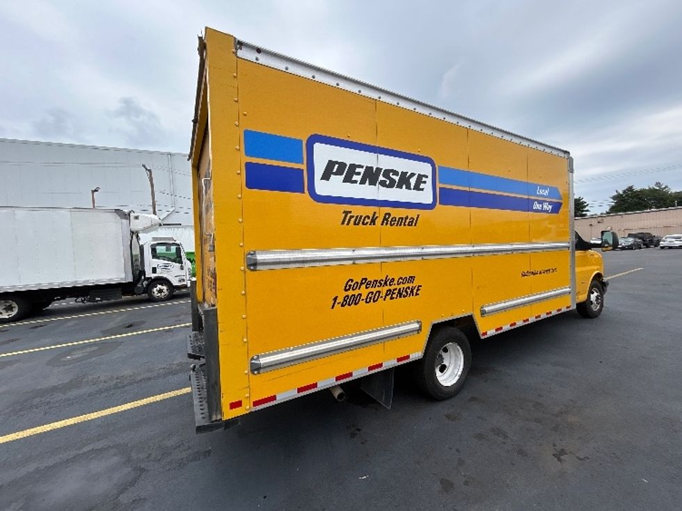 Light Duty Box Truck-Light and Medium Duty Trucks-GMC-2022-Savana G33903-Medford-MA-129,951\n\t\tmiles-$ 23,000 - Image 12