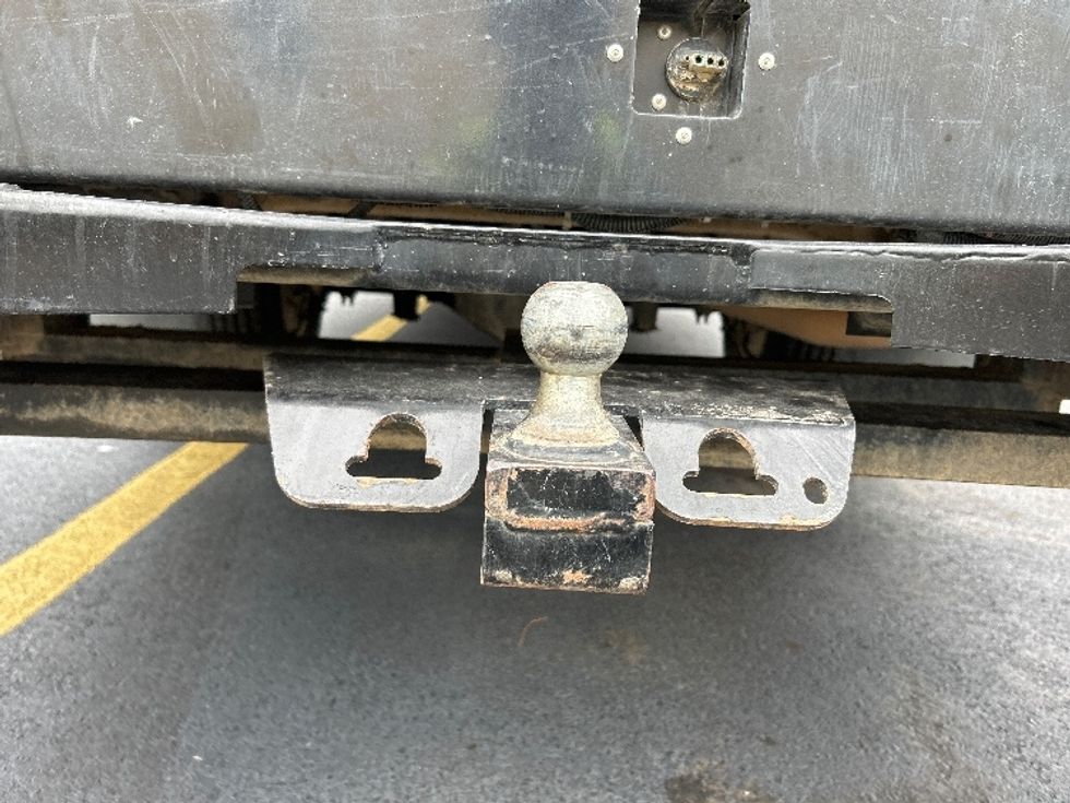 Light Duty Box Truck-Light and Medium Duty Trucks-GMC-2022-Savana G33903-Medford-MA-129,951\n\t\tmiles-$ 23,000 - Image 25