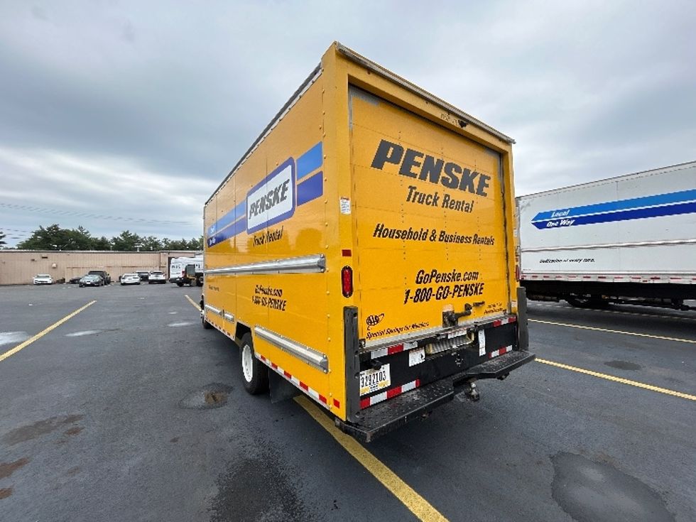 Light Duty Box Truck-Light and Medium Duty Trucks-GMC-2022-Savana G33903-Medford-MA-129,951\n\t\tmiles-$ 23,000 - Image 5
