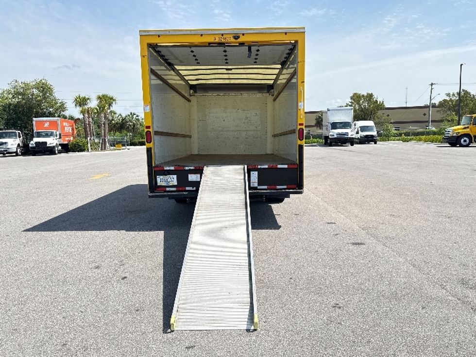 Light Duty Box Truck-Light and Medium Duty Trucks-GMC-2022-Savana G33903-Medley-FL-118,166\n\t\tmiles-$ 24,750 - Image 9