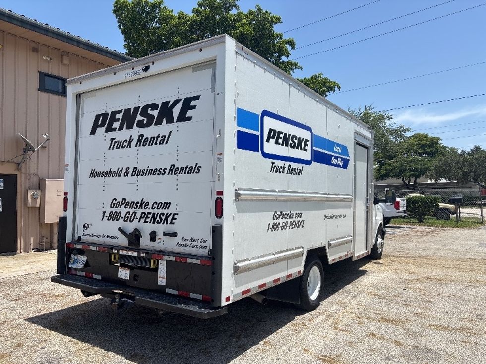 Light Duty Box Truck-Light and Medium Duty Trucks-GMC-2022-Savana G33903-Medley-FL-54,441\n\t\tmiles-$ 38,000 - Image 12
