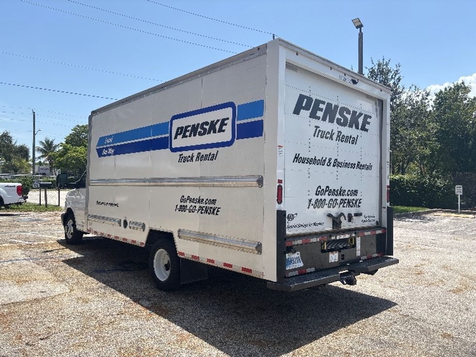 Light Duty Box Truck-Light and Medium Duty Trucks-GMC-2022-Savana G33903-Medley-FL-54,441\n\t\tmiles-$ 38,000 - Image 5
