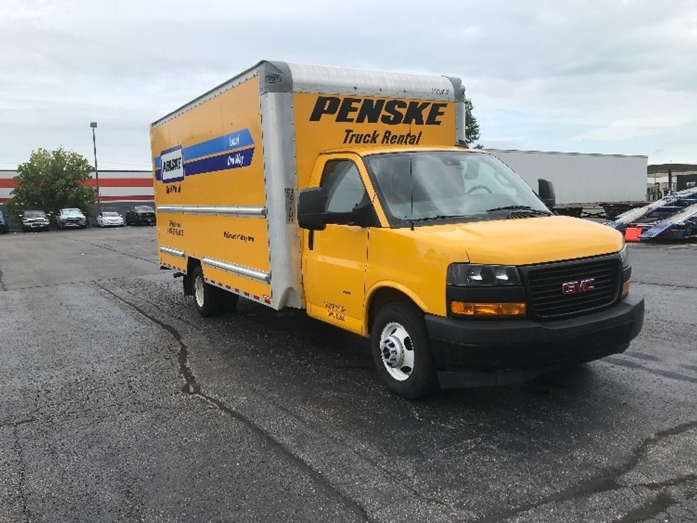 Light Duty Box Truck-Light and Medium Duty Trucks-GMC-2022-Savana G33903-Memphis-TN-106,347\n\t\tmiles-$ 25,000 - Image 1