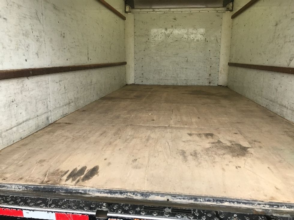 Light Duty Box Truck-Light and Medium Duty Trucks-GMC-2022-Savana G33903-Memphis-TN-106,347\n\t\tmiles-$ 25,000 - Image 8