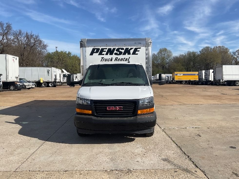 Light Duty Box Truck-Light and Medium Duty Trucks-GMC-2022-Savana G33903-Memphis-TN-34,333\n\t\tmiles-$ 42,750 - Image 2
