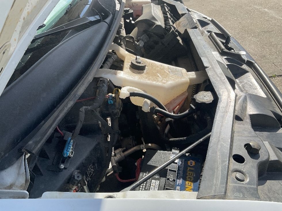 Light Duty Box Truck-Light and Medium Duty Trucks-GMC-2022-Savana G33903-Memphis-TN-34,333\n\t\tmiles-$ 42,750 - Image 23