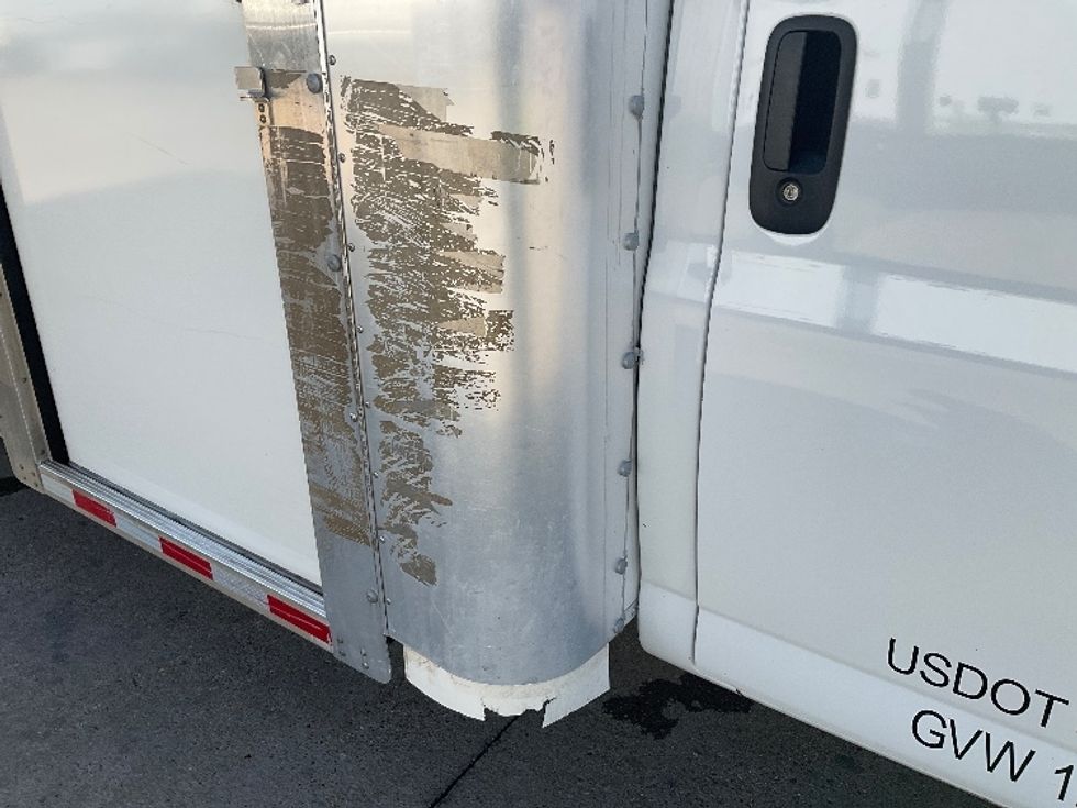 Light Duty Box Truck-Light and Medium Duty Trucks-GMC-2022-Savana G33903-Memphis-TN-34,333\n\t\tmiles-$ 42,750 - Image 25