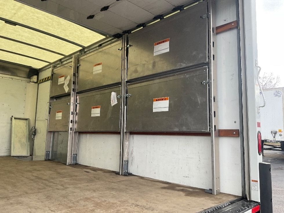 Light Duty Box Truck-Light and Medium Duty Trucks-GMC-2022-Savana G33903-Memphis-TN-37,735\n\t\tmiles-$ 44,250 - Image 10