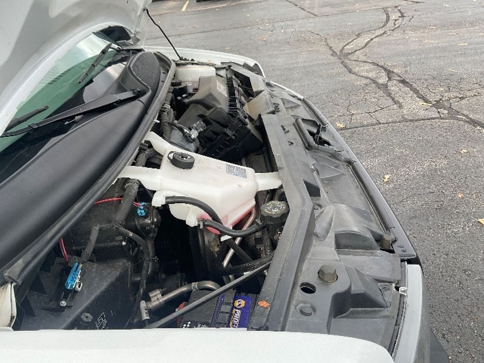 Light Duty Box Truck-Light and Medium Duty Trucks-GMC-2022-Savana G33903-Memphis-TN-37,735\n\t\tmiles-$ 44,250 - Image 20