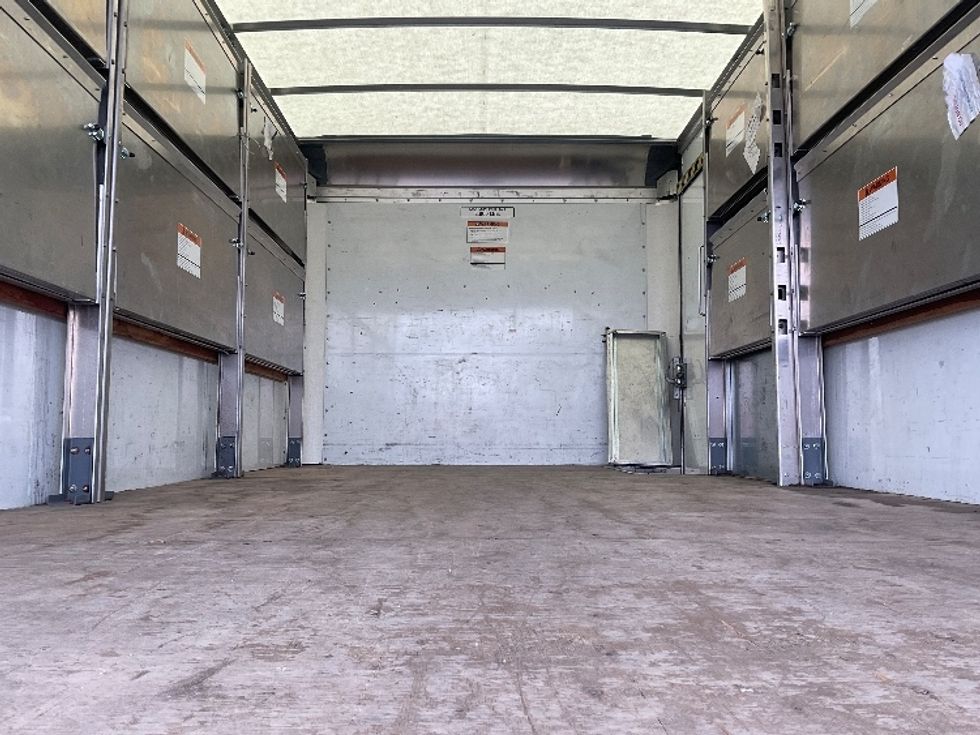 Light Duty Box Truck-Light and Medium Duty Trucks-GMC-2022-Savana G33903-Memphis-TN-37,735\n\t\tmiles-$ 44,250 - Image 8