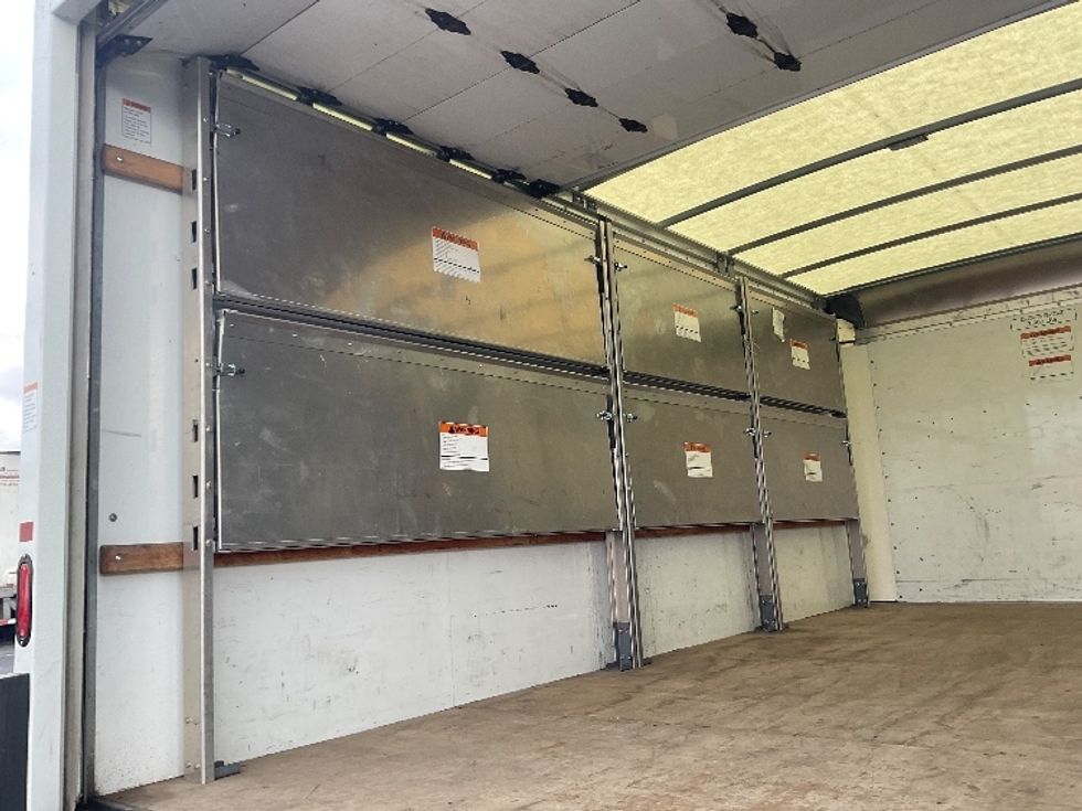 Light Duty Box Truck-Light and Medium Duty Trucks-GMC-2022-Savana G33903-Memphis-TN-37,735\n\t\tmiles-$ 44,250 - Image 9