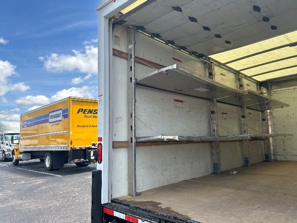 Light Duty Box Truck-Light and Medium Duty Trucks-GMC-2022-Savana G33903-Memphis-TN-66,533\n\t\tmiles-$ 39,000 - Image 11