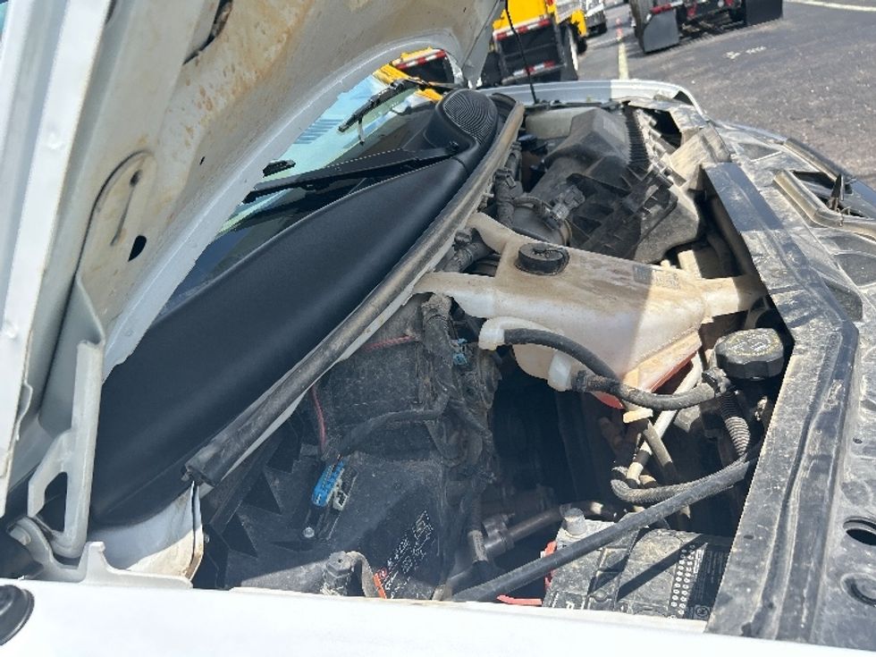 Light Duty Box Truck-Light and Medium Duty Trucks-GMC-2022-Savana G33903-Memphis-TN-66,533\n\t\tmiles-$ 39,000 - Image 23