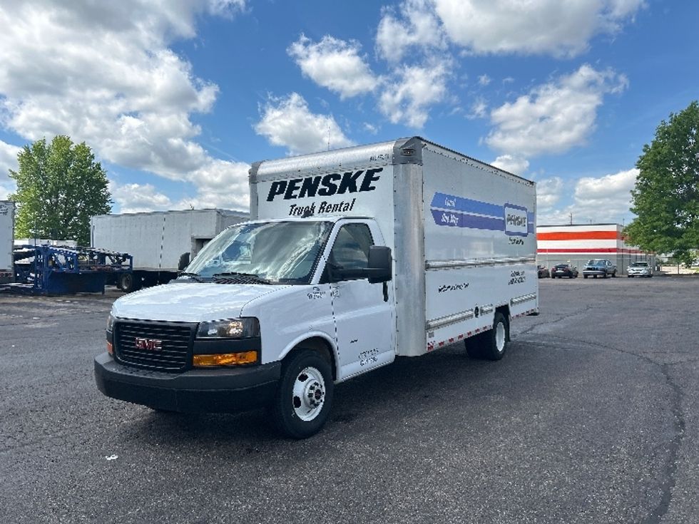 Light Duty Box Truck-Light and Medium Duty Trucks-GMC-2022-Savana G33903-Memphis-TN-66,533\n\t\tmiles-$ 39,000 - Image 3