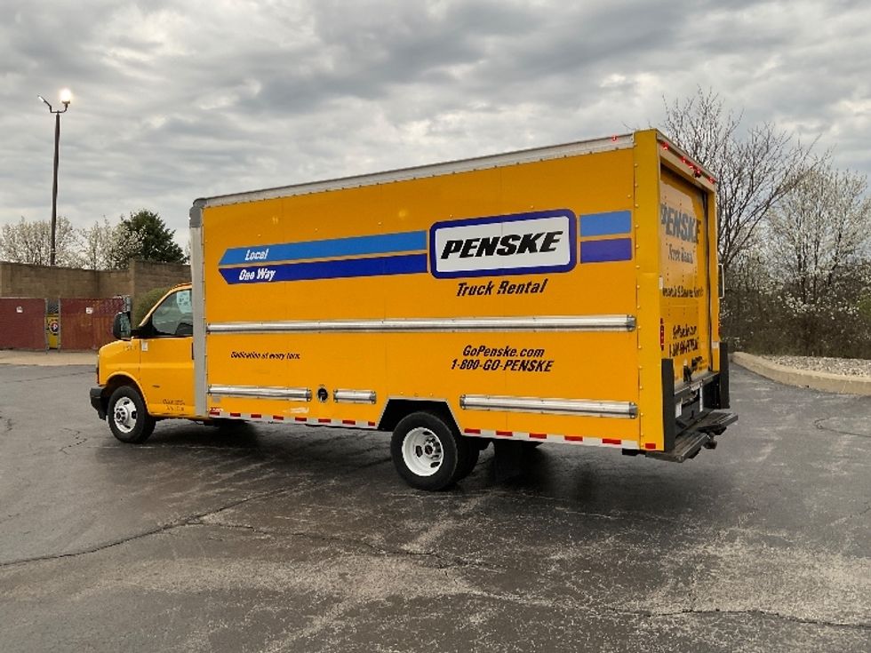 Light Duty Box Truck-Light and Medium Duty Trucks-GMC-2022-Savana G33903-Middlefield-OH-115,914\n\t\tmiles-$ 25,000 - Image 5