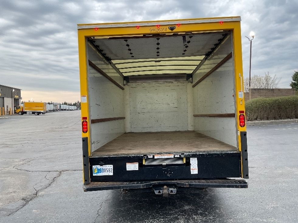 Light Duty Box Truck-Light and Medium Duty Trucks-GMC-2022-Savana G33903-Middlefield-OH-115,914\n\t\tmiles-$ 25,000 - Image 7