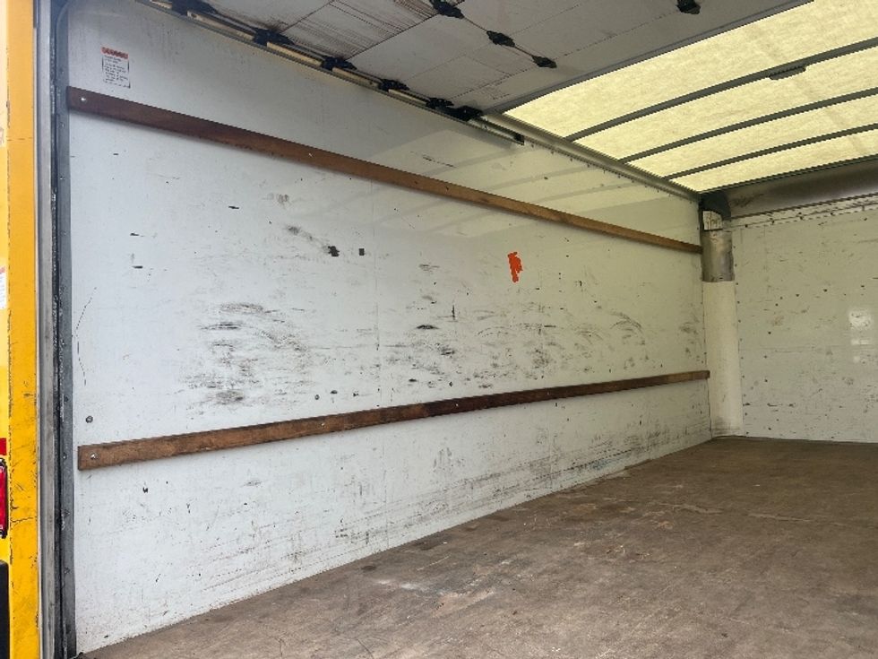 Light Duty Box Truck-Light and Medium Duty Trucks-GMC-2022-Savana G33903-Middlefield-OH-99,885\n\t\tmiles-$ 28,000 - Image 10