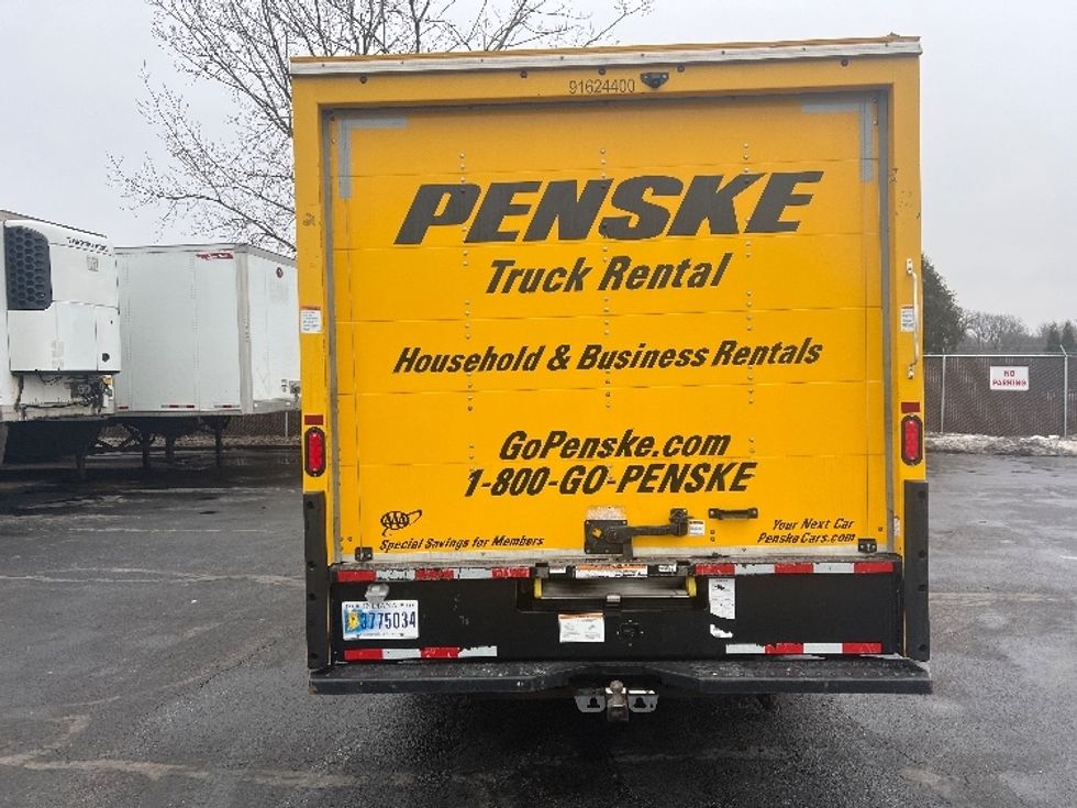 Light Duty Box Truck-Light and Medium Duty Trucks-GMC-2022-Savana G33903-Middlefield-OH-99,885\n\t\tmiles-$ 28,000 - Image 7