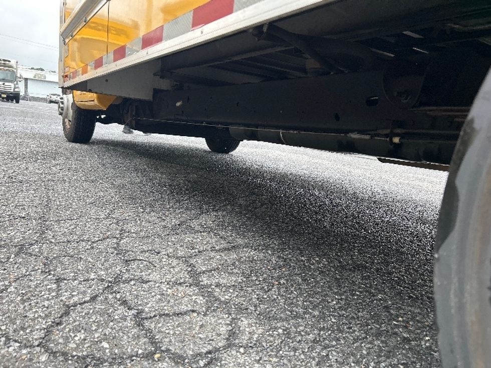 Light Duty Box Truck-Light and Medium Duty Trucks-GMC-2022-Savana G33903-Milford-DE-99,542\n\t\tmiles-$ 25,500 - Image 5